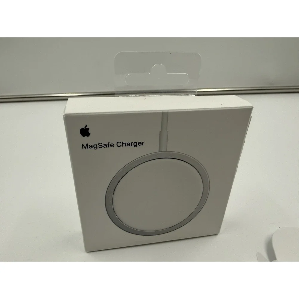 Apple Magsafe Charger Wireless Charger With‎ Fast Charging Capability